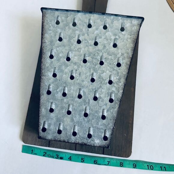 Farmhouse Galvanized Wooden Hanging Bin - Picture 6 of 6